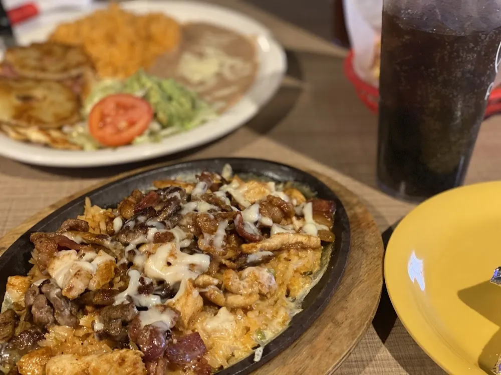 Mar Y Tierra Nachos